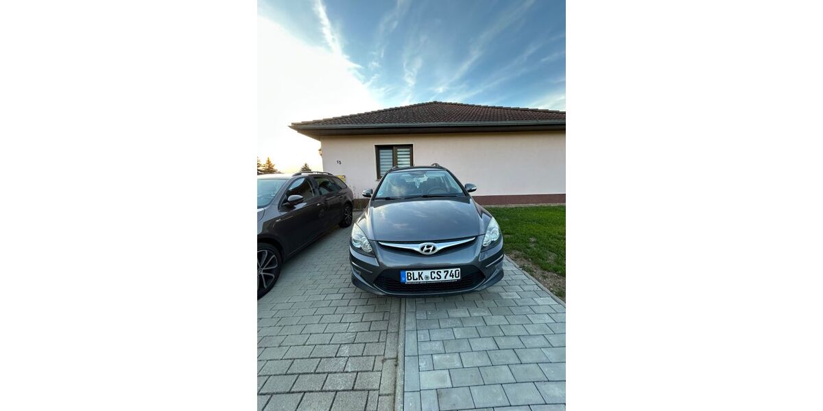 Hyundai i30 59.200 km 7.000 &euro; Teuchern 06682