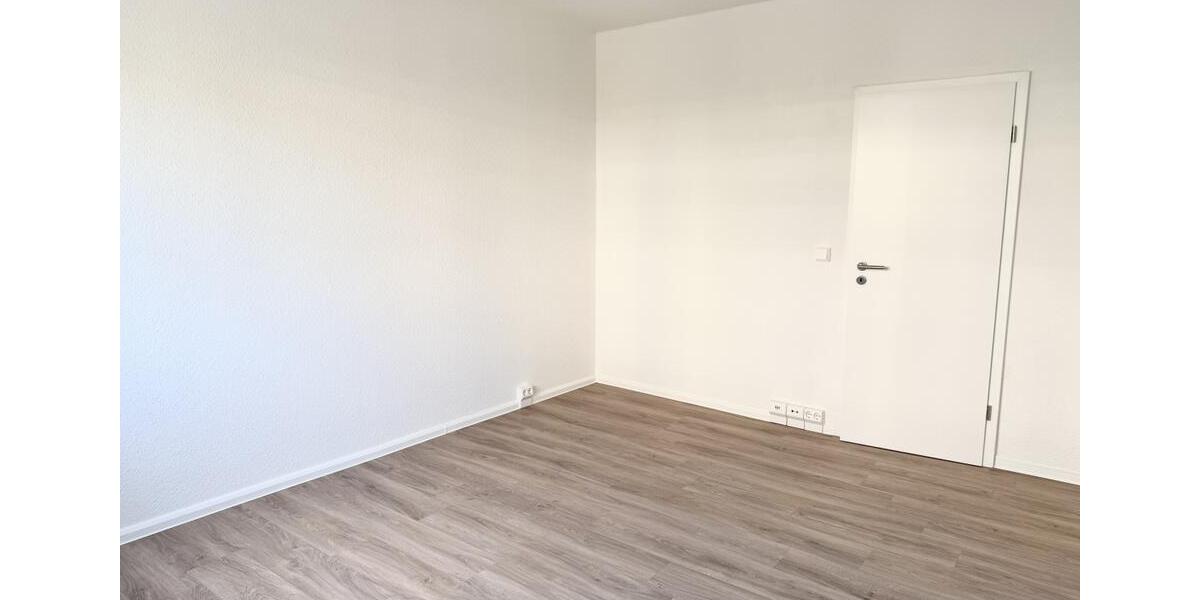 Etagenwohnung Gera Alt-Bieblach - 4 Zimmer, 80 m&sup2;, 679&euro; | Angebot:26534023