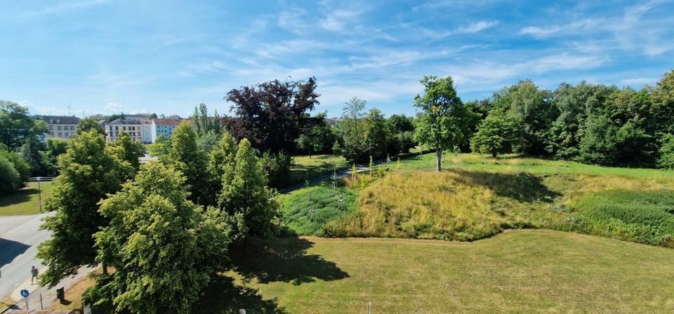 Dachgeschoßwohnung Meerane - 1 Zimmer, 37 m&sup2;, 250&euro; | Angebot:26317123