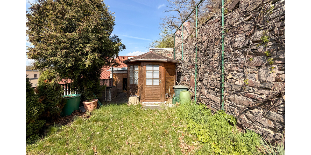 Charmantes Einfamilienhaus mit Substanz, Garage, Garten und Terrasse ! - Einfamilienhaus Gera Zwötzen | Angebot:26193442