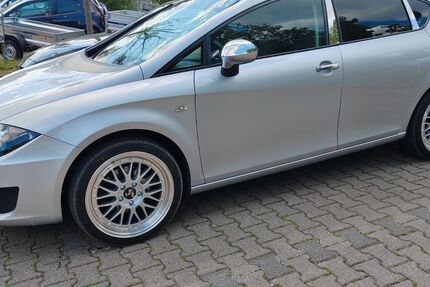Seat Leon 196.700 km 5.850 &euro; Münchenbernsdorf 07589