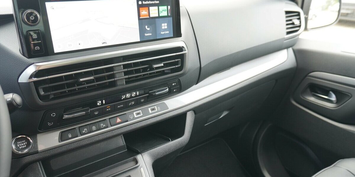 Fiat Ulysse Top 7-Sitzer L3 180 AT / Vollausstattung 2.733 km 47.900 &euro; Münchenbernsdorf 07589