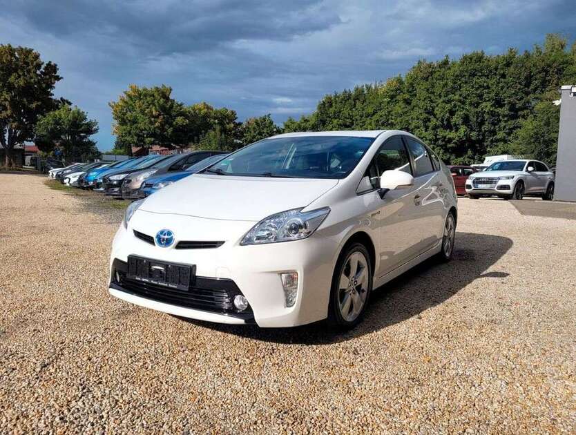 Toyota Prius 104.964 km 10.980 € Zwickau 08056