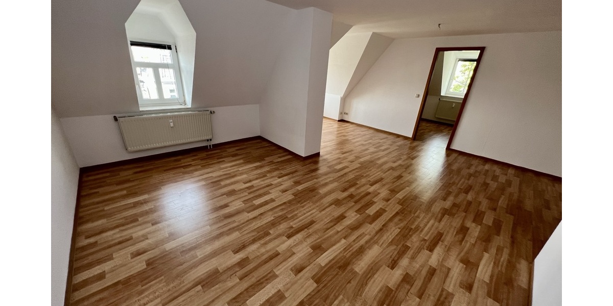 Renditeobjekt: zentrumsnahe 3-Raum-ET-Wohnung mit Stellplatz - Dachgeschoßwohnung Gera Ostviertel | Angebot:26464090
