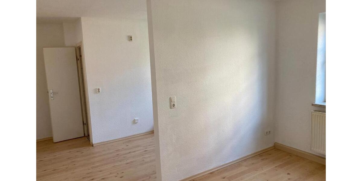 Erdgeschoßwohnung Meuselwitz - 2 Zimmer, 49 m&sup2;, 295&euro; | Angebot:26346016