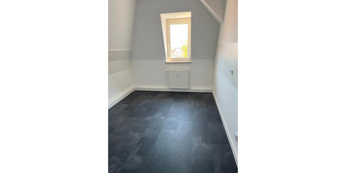 Etagenwohnung Crimmitschau - 2 Zimmer, 56 m&sup2;, 320&euro; | Angebot:26266397