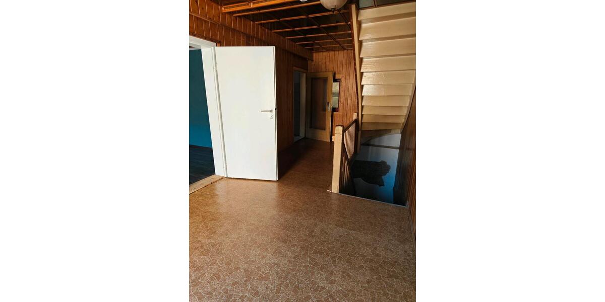 Maisonettenwohnung Kraftsdorf - 4 Zimmer, 130 m&sup2;, 1.200&euro; | Angebot:25136991