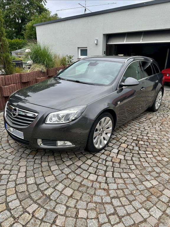 Opel Insignia 279.000 km 3.850 € Meuselwitz 04610