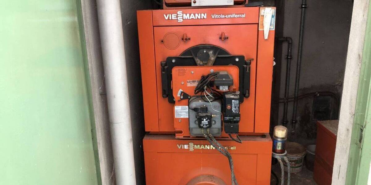 Denkmalgeschütztes Mehrfamilienhaus mit Gewerbeeinheit im Herzen von Weida 7 zimmer