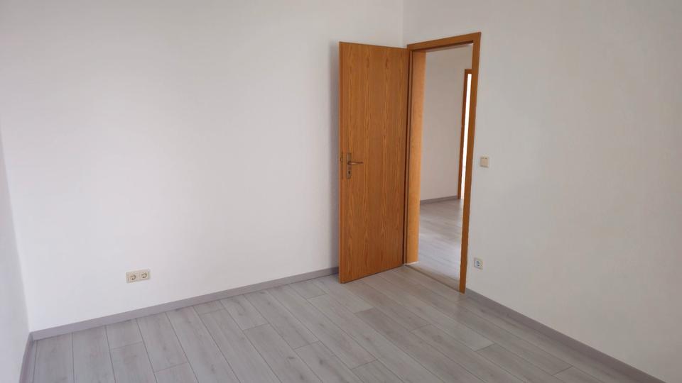 Erdgeschoßwohnung Zeulenroda-Triebes Triebes - 3 Zimmer, 67 m&sup2;, 450&euro; | Angebot:26196828