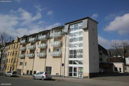 komplett eingerichtete 2 Raum-ETW mit Balkon, Fahrstuhl + TG 2 zimmer