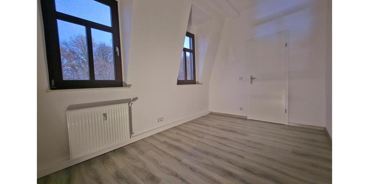 Dachgeschoßwohnung Altenburg - 3 Zimmer, 83 m&sup2;, 457&euro; | Angebot:24441335