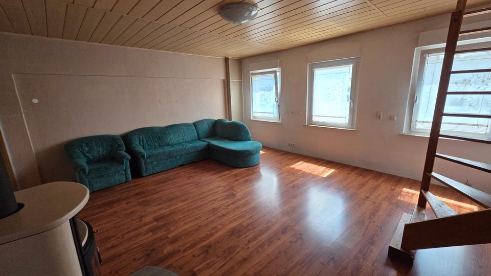 Reihenhaus Crimmitschau - 6 Zimmer, 103 m&sup2;, 70.000&euro; | Angebot:27266545