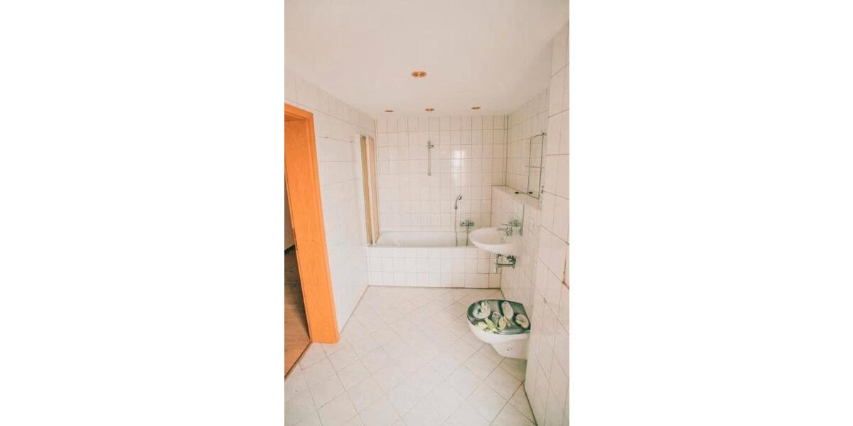 Etagenwohnung Gera Alt-Bieblach - 3 Zimmer, 75 m&sup2;, 449&euro; | Angebot:26650083