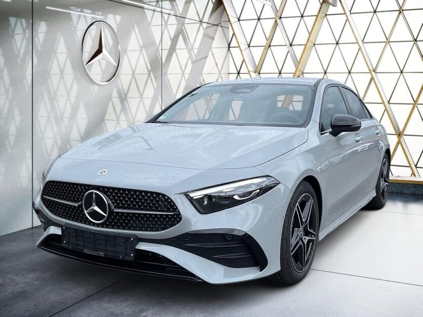 Mercedes-Benz A 180 5.000 km 35.880 € Altenburg-Remsa 04603