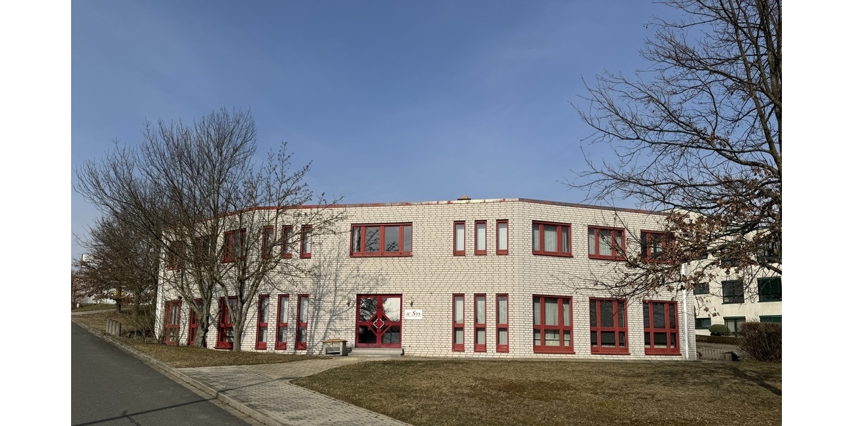 *Reserviert* - Vielseitiges Bürogebäude zum Verkauf in Gera – Schulungsräume, Parkplätze, gute Lage. - Gewerbeobjekt Gera Bieblach-Ost | Angebot:26376584