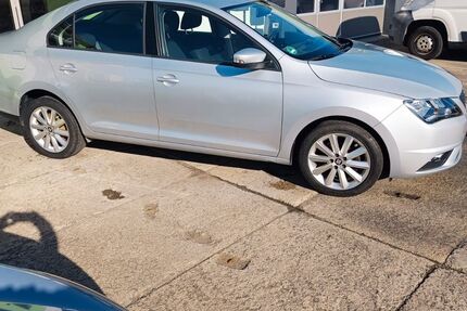 Seat Toledo 149.000 km 4.700 &euro; Gera 07551