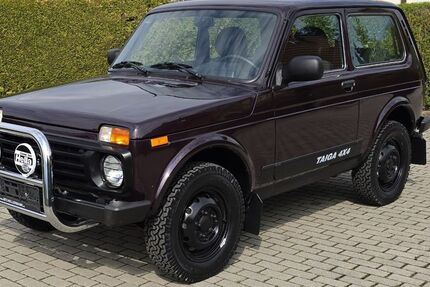 Lada Taiga 22.522 km 15.895 &euro; Isserstedt 07751