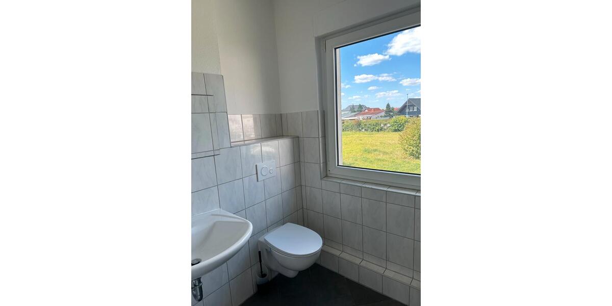 Etagenwohnung Eisenberg - 3 Zimmer, 68 m&sup2;, 75.000&euro; | Angebot:27709694