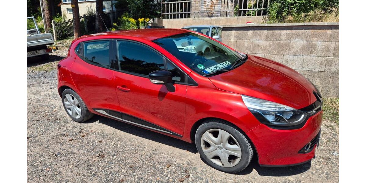 Renault Clio 98.000 km 5.500 &euro; Bad Klosterlausnitz 07639