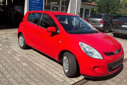 Hyundai i20 144.000 km 3.500 &euro; Zeitz 06712