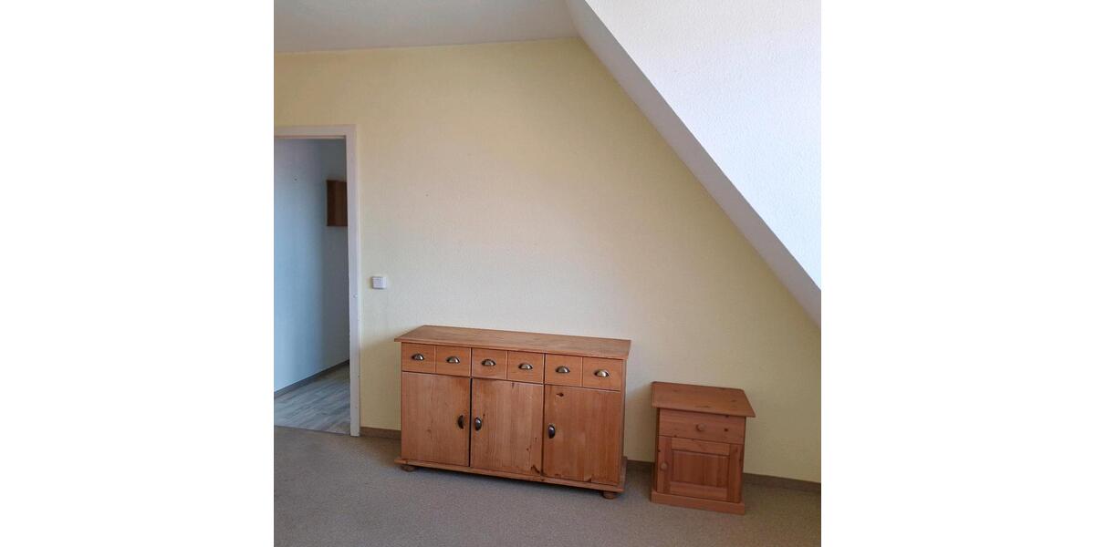 Dachgeschoßwohnung Neustadt an der Orla - 3 Zimmer, 90 m&sup2;, 78.000&euro; | Angebot:26741667