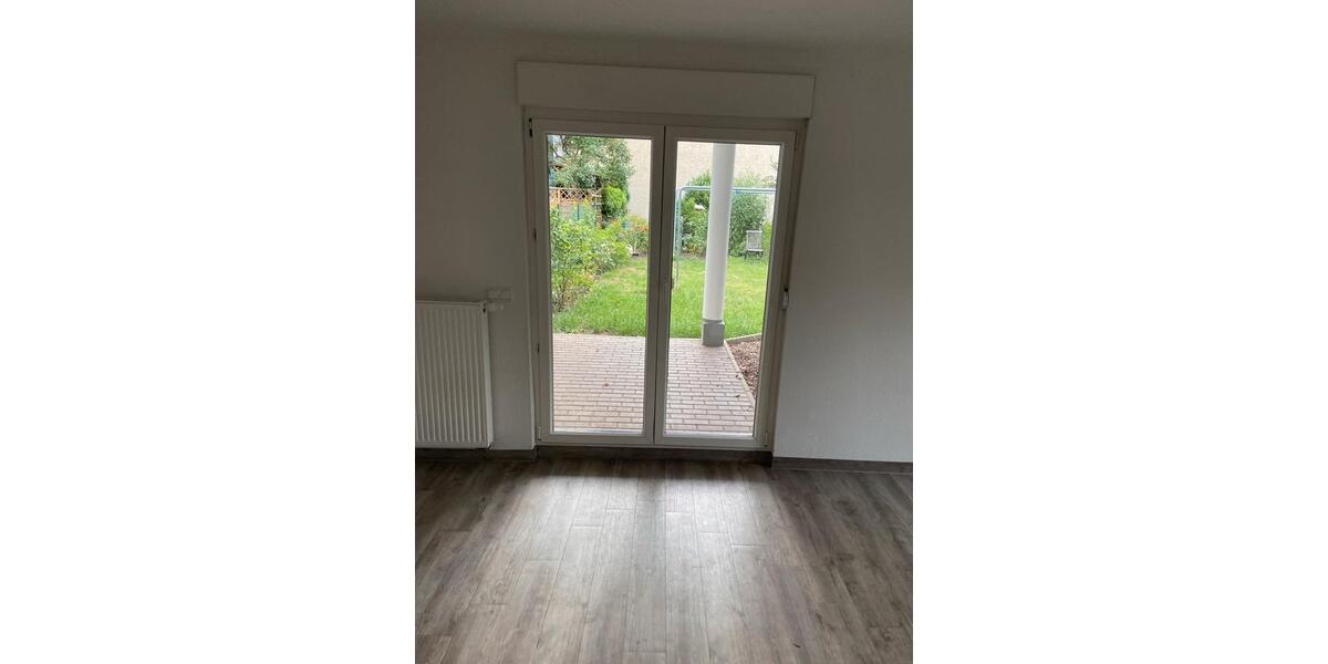 Etagenwohnung Kraftsdorf - 2 Zimmer, 5 m&sup2;, 340&euro; | Angebot:25992450