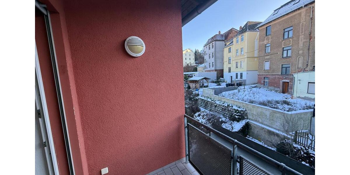 Dachgeschoßwohnung Greiz - 2 Zimmer, 50 m&sup2;, 289&euro; | Angebot:24511704