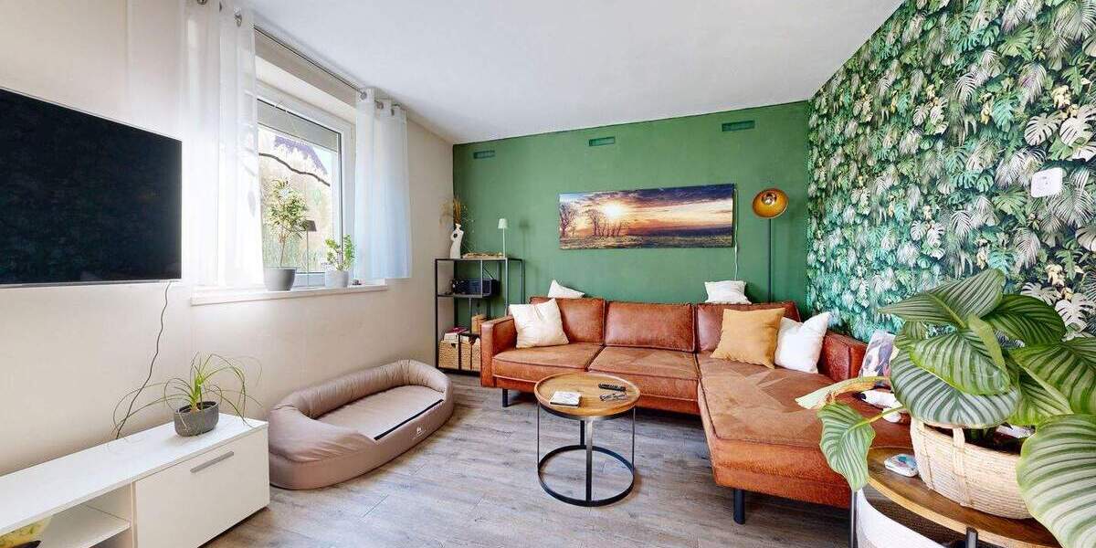 Modernisierte Doppelhaushälfte mit großem Garten, Terrasse & Photovoltaik in Zeitz 3 zimmer