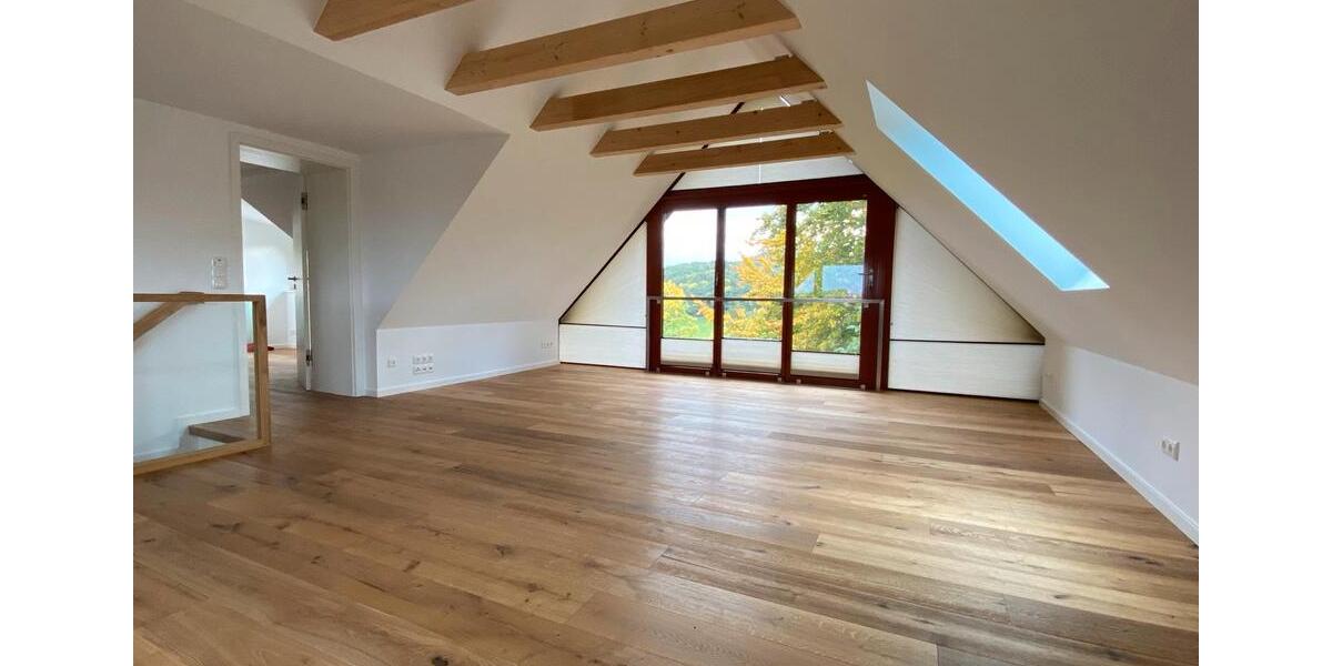 Einfamilienhaus Weida - 6 Zimmer, 160 m&sup2;, 2.100&euro; | Angebot:26586312