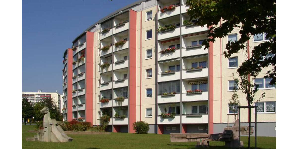 Etagenwohnung Gera Lusan - 2 Zimmer, 63 m&sup2;, 391&euro; | Angebot:25483128