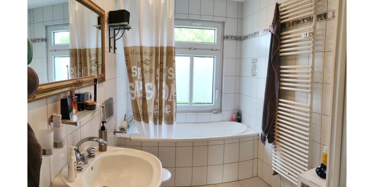 2 Wohnungen, ein Preis, auf einer Etage. - Dachgeschoßwohnung Gera Ostviertel | Angebot:26744951