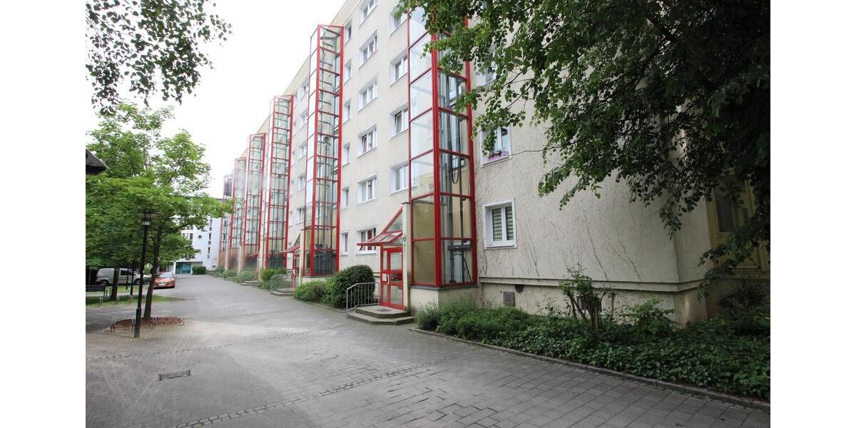 Etagenwohnung Gera Lusan - 3 Zimmer, 70 m&sup2;, 415&euro; | Angebot:26266559
