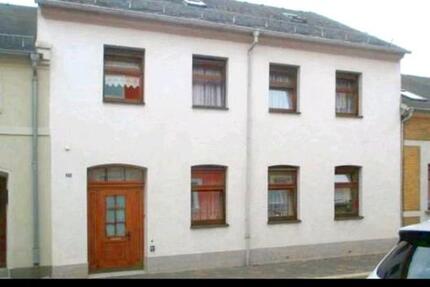 Haus Zeulenroda-Triebes Triebes - 7 Zimmer, 130 m&sup2;, 90.000&euro; | Angebot:27618057