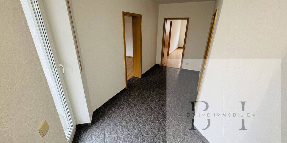 Etagenwohnung Gera Ostviertel - 3 Zimmer, 104 m&sup2;, 89.000&euro; | Angebot:26202172