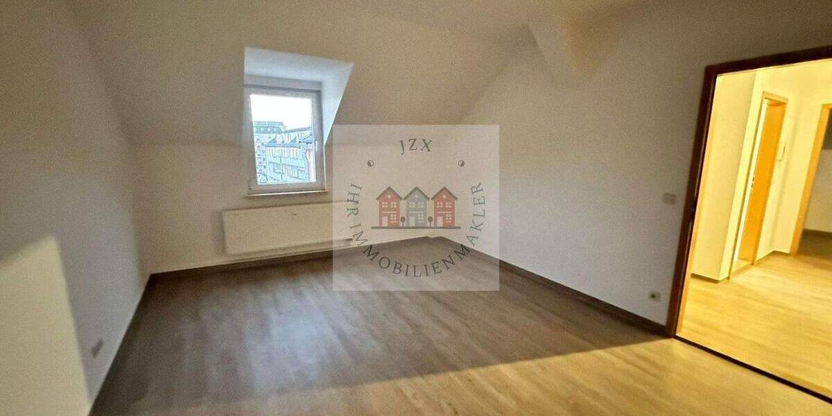 Etagenwohnung Gera Ostviertel - 3 Zimmer, 83 m&sup2;, 480&euro; | Angebot:25359875