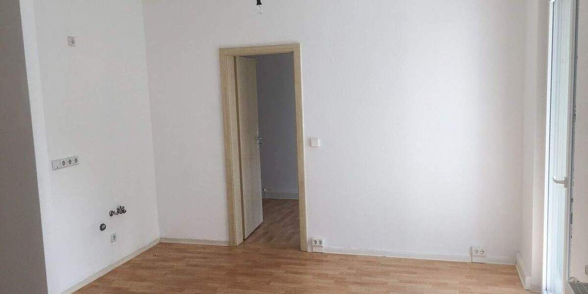 Dein neues Zuhause: Sanierte Wohnung mit Balkon und perfekter Anbindung. 2 zimmer