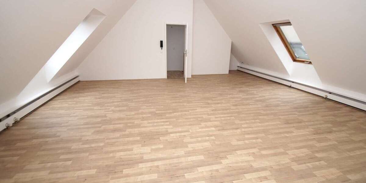 Etagenwohnung Altenburg Südost - 3 Zimmer, 100 m&sup2;, 550&euro; | Angebot:27306065