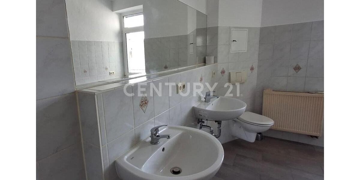 Dachgeschoßwohnung Gera Alt-Taubenpreskeln - 3 Zimmer, 91 m&sup2;, 560&euro; | Angebot:26632733