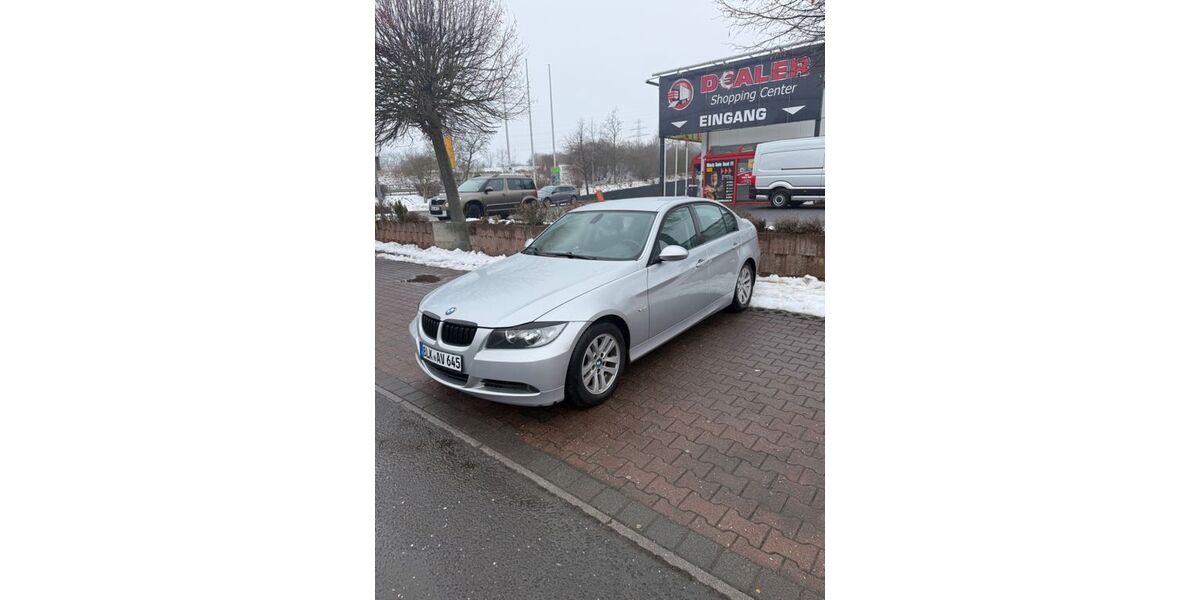 BMW 318 224.827 km 4.300 &euro; Zeitz 06712