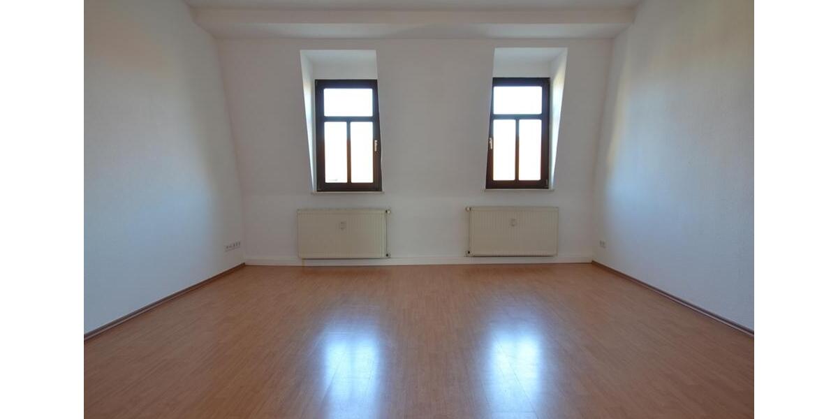 Sparen Sie sich glücklich mit uns! 3-Raumwohnung mit Einbauküche , Wannenbad & Laminat 3 zimmer