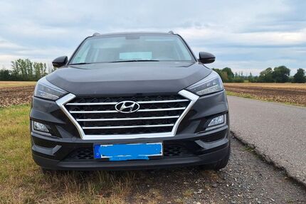 Hyundai TUCSON 27.501 km 19.300 &euro; Elsteraue 06729