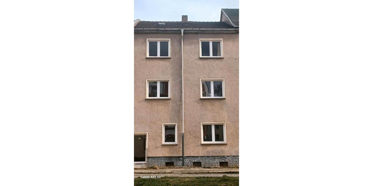 Reihenhaus Meuselwitz - 8 Zimmer, 180 m&sup2;, 88.000&euro; | Angebot:26102820