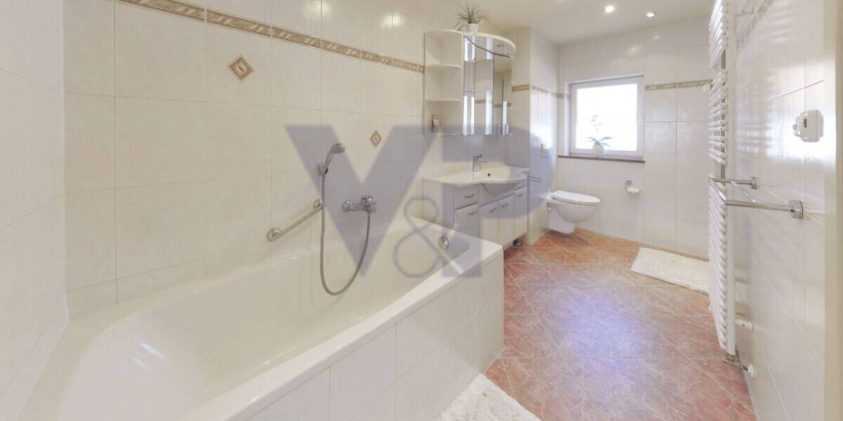 Einfamilienhaus Gera / Frankenthal Frankenthal - 6 Zimmer, 220 m&sup2;, 159.500&euro; | Angebot:26433559