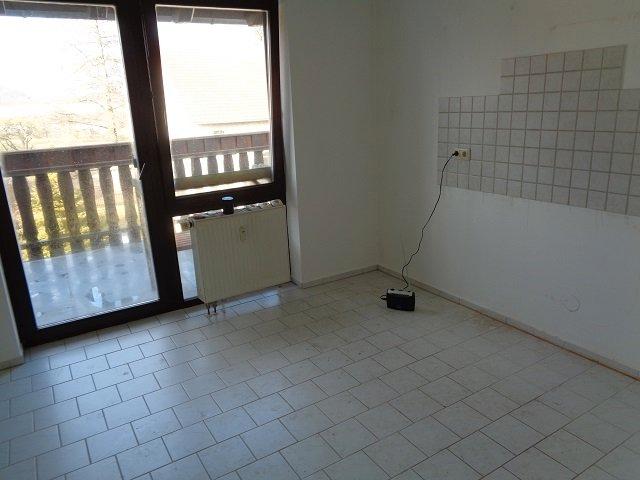 Dachgeschoßwohnung Triptis - 2 Zimmer, 65 m&sup2;, 430&euro; | Angebot:26035228