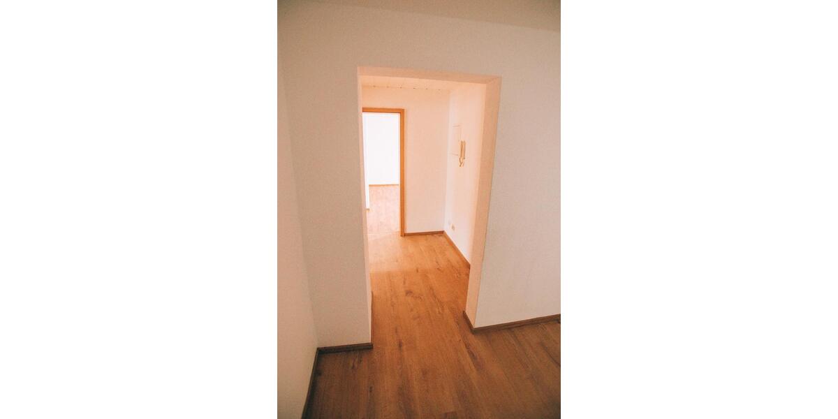 Etagenwohnung Gera Alt-Bieblach - 2 Zimmer, 79 m&sup2;, 449&euro; | Angebot:24813380