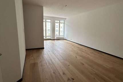 Wohnung zum Mieten in Crimmitschau 450 € 75 m² 2.5 zimmer