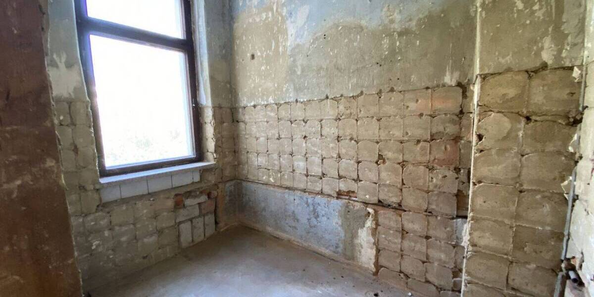 Sanierungsbedürftiges Mehrfamilienhaus mit 2-3 Wohneinheiten 1 zimmer