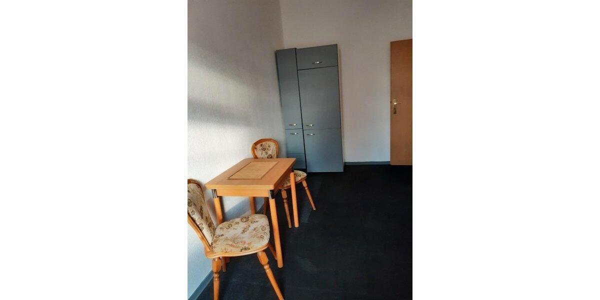 Etagenwohnung Zeitz - 1 Zimmer, 40 m&sup2;, 220&euro; | Angebot:26549777