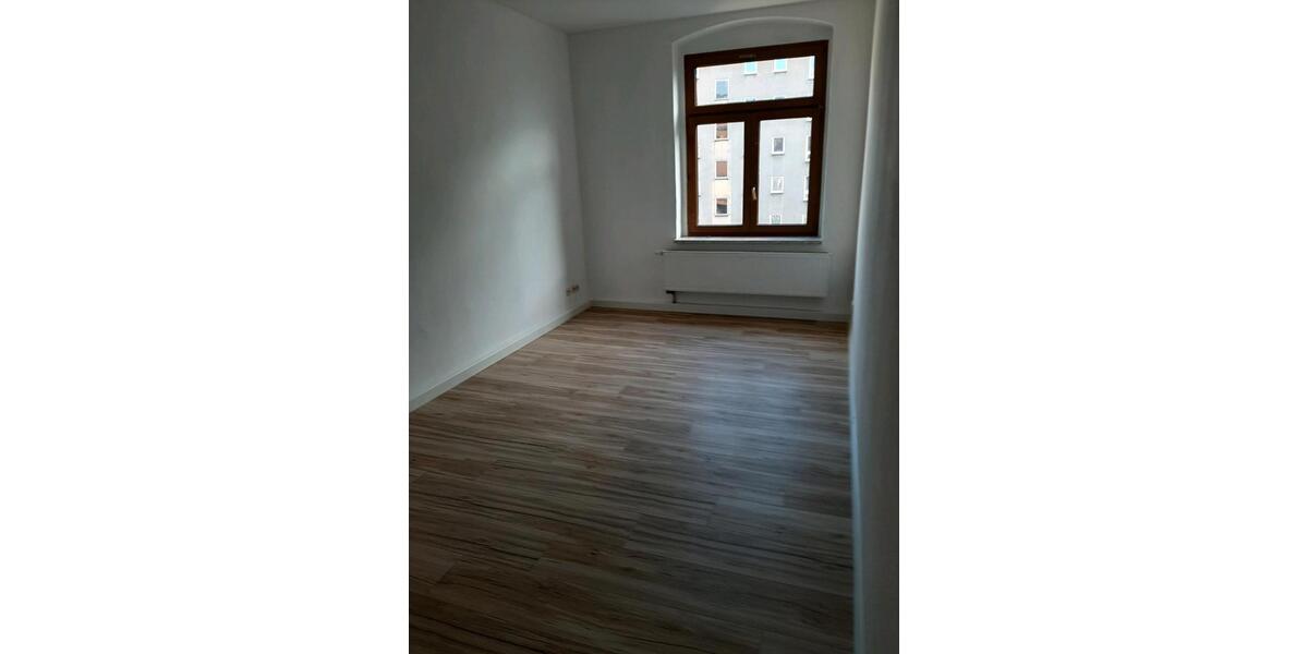 Etagenwohnung Greiz - 3 Zimmer, 108 m&sup2;, 730&euro; | Angebot:26618787